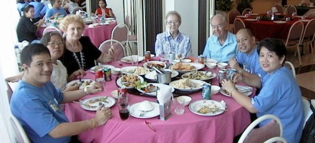 Lunch with the Bahandi singers