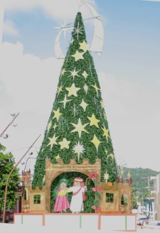 Giant Christmas tree at Humacao