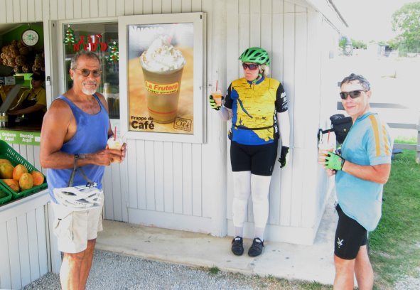 Louis, Carol and Rich with their smoothies